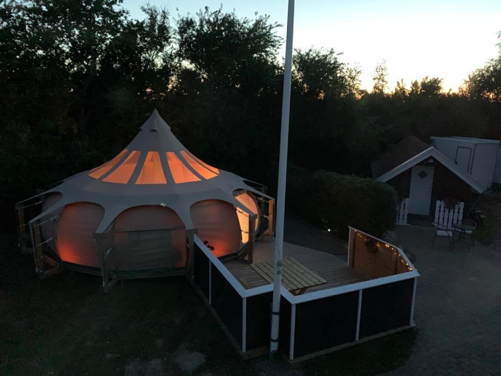 Romantic Luxus Glamping 1 Idestrup Εξωτερικό φωτογραφία